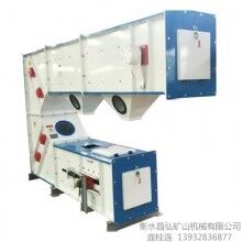 耐火材料專用Z型提升機(jī)，整機(jī)防爆，內(nèi)置強(qiáng)制通風(fēng)系統(tǒng)