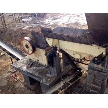 小型顎式破碎機，霸氣側(cè)漏碎石子