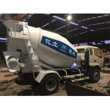 廠家大量供應(yīng)3m3混凝土罐車，攪拌罐車，量大從優(yōu)
